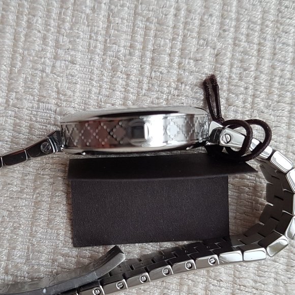 GUCCI Diamantissima Quartz White Dial Ladies Watch YA141502 - Picture 6 of 10